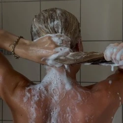 8000-011-shampoo-detergente-delicato-capelli-gentle-cleansing-hair-shampoo-bhbd-3.jpg