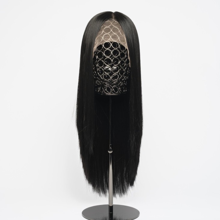 21-035M-02N-BHBD_Synthetic_Wig_-_Parrucca_Half_Lace_di_fibre_sintetiche_giapponesi-1.jpg